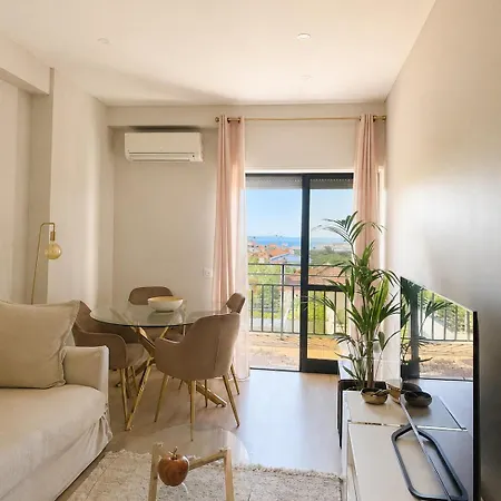 New Sea View - Checkinhome Εστορίλ